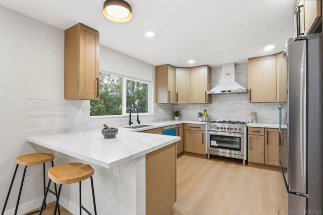 4800 Lee Ave, La Mesa, CA 91942