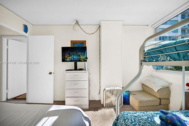 7135 Collins Ave 435, Miami Beach, FL 33141