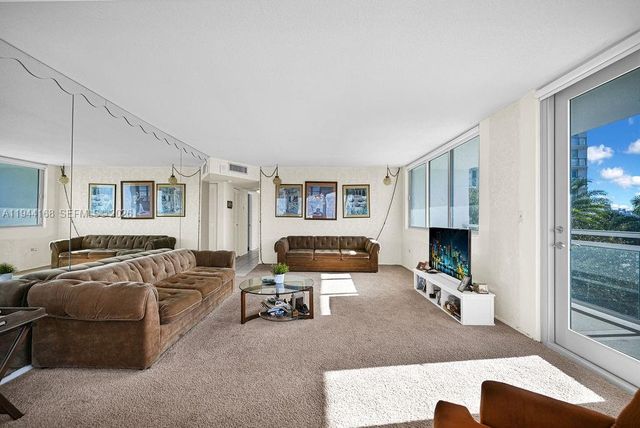 7135 Collins Ave 435, Miami Beach, FL 33141