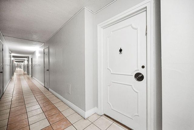 7135 Collins Ave 435, Miami Beach, FL 33141