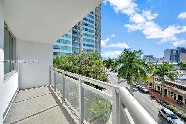 7135 Collins Ave 435, Miami Beach, FL 33141