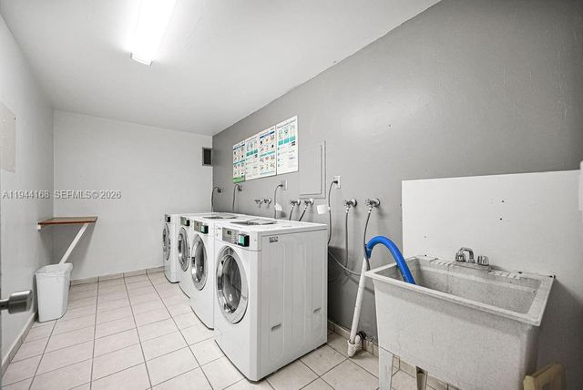 7135 Collins Ave 435, Miami Beach, FL 33141