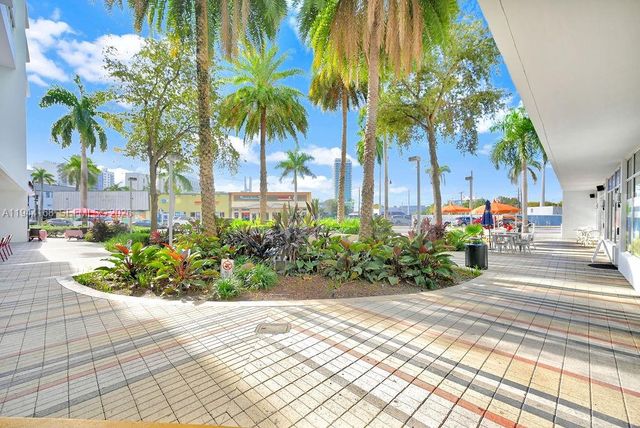 7135 Collins Ave 435, Miami Beach, FL 33141