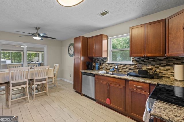 1768 Floye Drive, Loganville, GA 30052