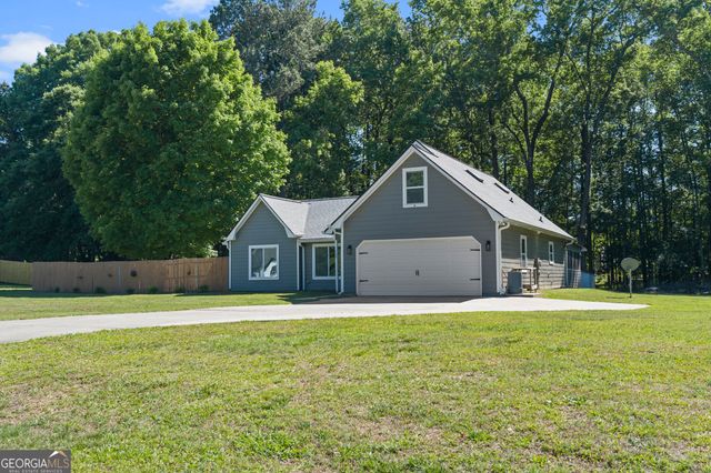 1768 Floye Drive, Loganville, GA 30052