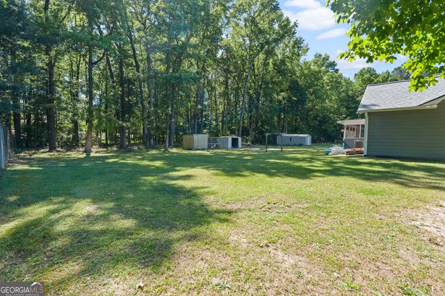1768 Floye Drive, Loganville, GA 30052