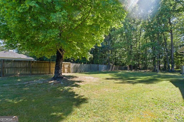 1768 Floye Drive, Loganville, GA 30052