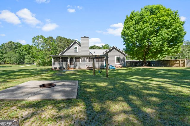 1768 Floye Drive, Loganville, GA 30052