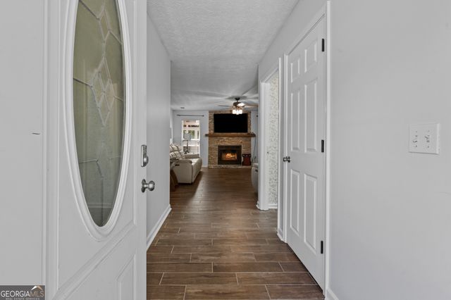 1768 Floye Drive, Loganville, GA 30052