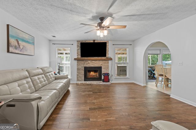 1768 Floye Drive, Loganville, GA 30052