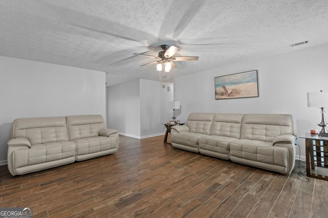 1768 Floye Drive, Loganville, GA 30052