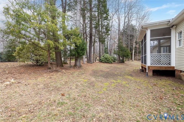 5713 Promontory Pl, Midlothian, VA 23112
