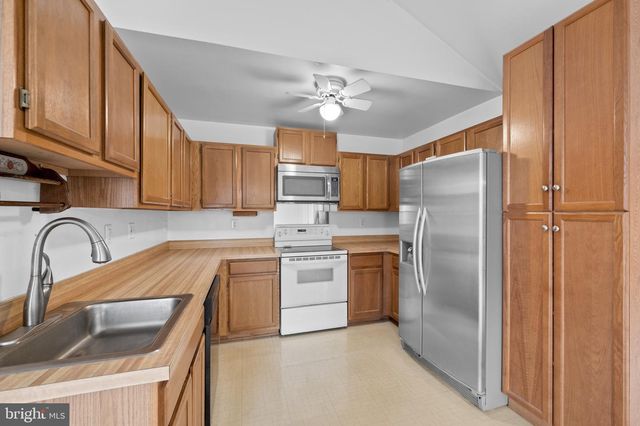 6804 ZOOK PL, Riverdale, MD 20737