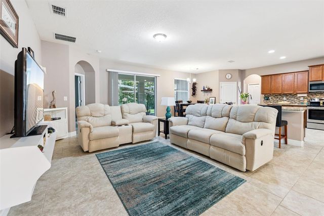 280 MAGNETA LOOP, Auburndale, FL 33823