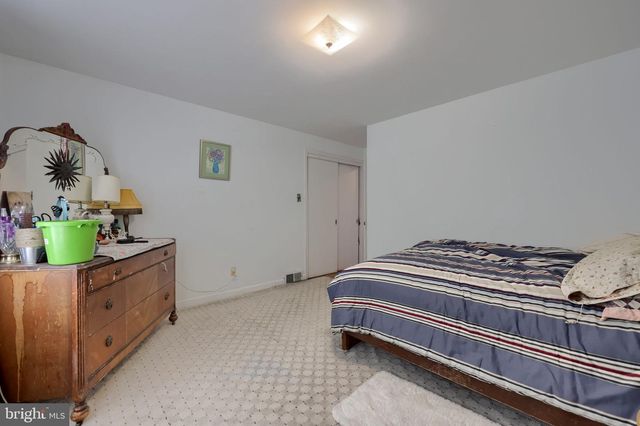 812 BRIGHTON AVE, Reading, PA 19606