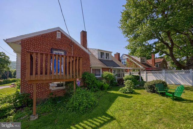 812 BRIGHTON AVE, Reading, PA 19606