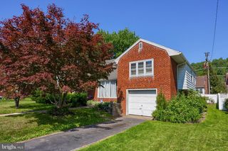 812 BRIGHTON AVE, Reading, PA 19606