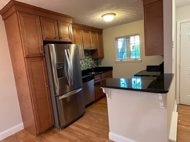 10 Janet Rd 7, Easton, MA 02375