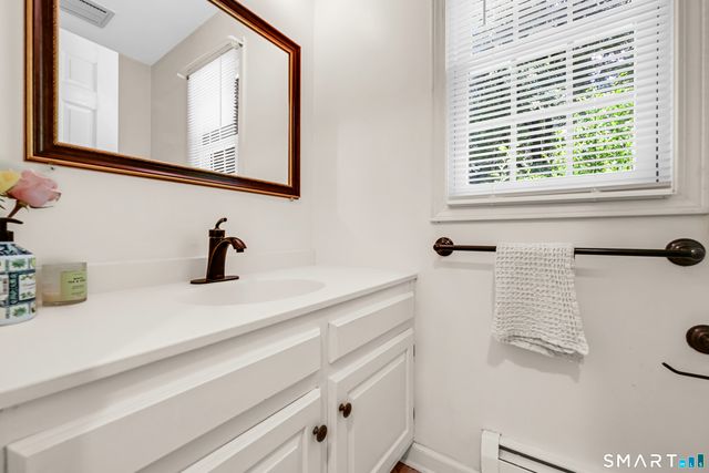75 Great Ring Road, Newtown, CT 06482