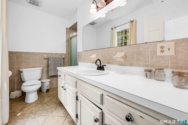 75 Great Ring Road, Newtown, CT 06482