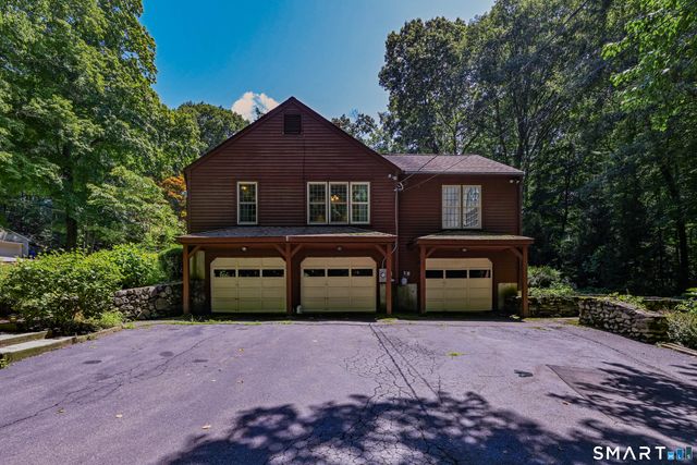 75 Great Ring Road, Newtown, CT 06482