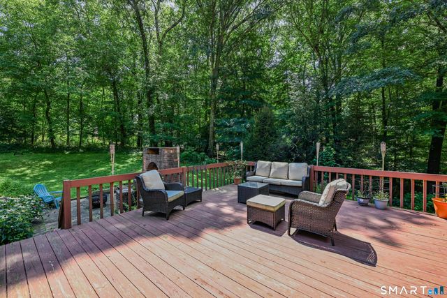 75 Great Ring Road, Newtown, CT 06482