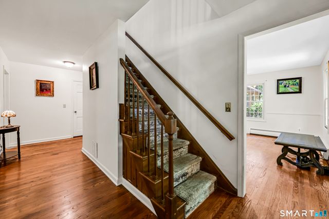75 Great Ring Road, Newtown, CT 06482