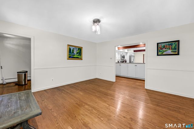 75 Great Ring Road, Newtown, CT 06482