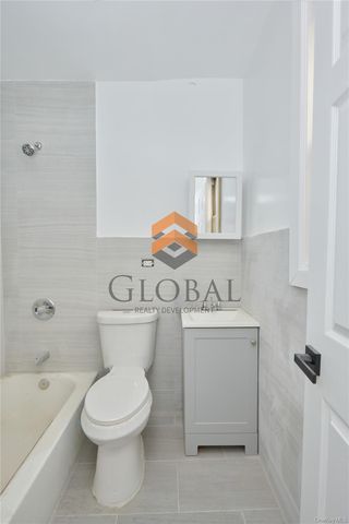 762 E 221st Street, Bronx, NY 10467