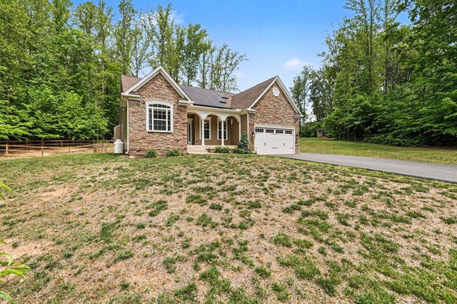 1095 TIMBER MILL LN, Fredericksburg, VA 22406