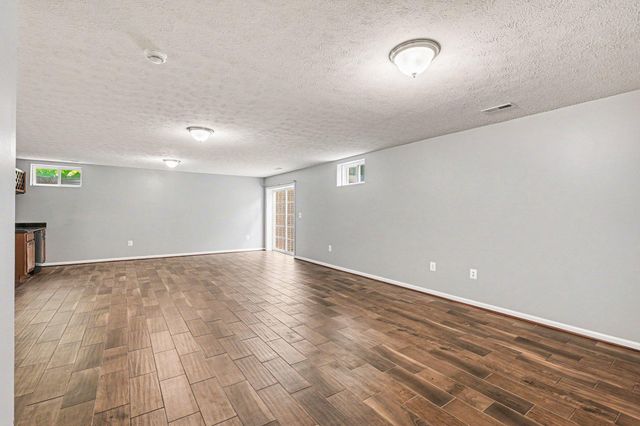 1095 TIMBER MILL LN, Fredericksburg, VA 22406