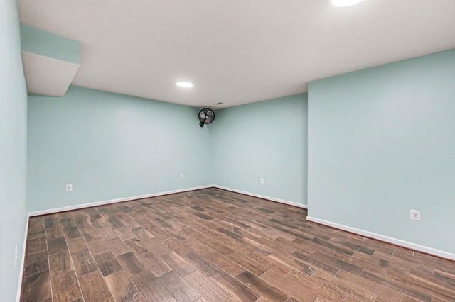 1095 TIMBER MILL LN, Fredericksburg, VA 22406