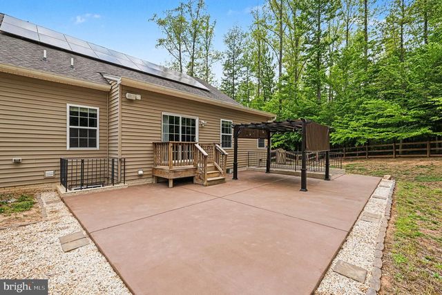1095 TIMBER MILL LN, Fredericksburg, VA 22406