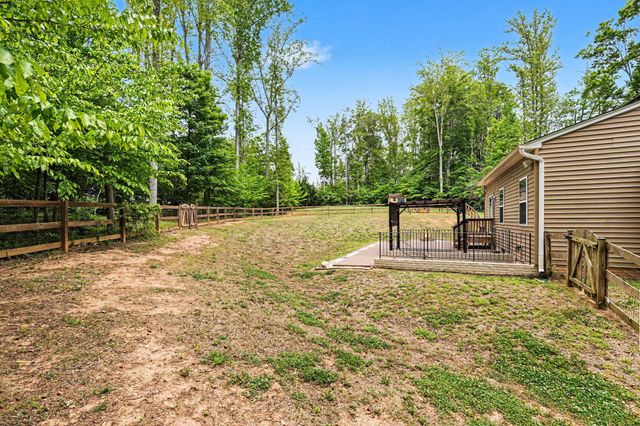 1095 TIMBER MILL LN, Fredericksburg, VA 22406