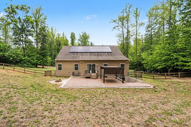 1095 TIMBER MILL LN, Fredericksburg, VA 22406