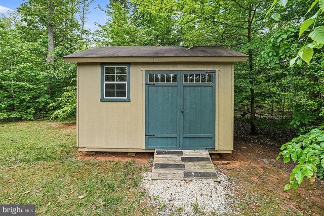 1095 TIMBER MILL LN, Fredericksburg, VA 22406