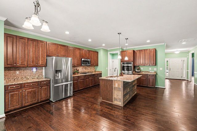 1095 TIMBER MILL LN, Fredericksburg, VA 22406