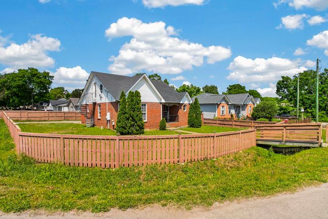 801 N DuPont Ave, N, Madison, TN 37115