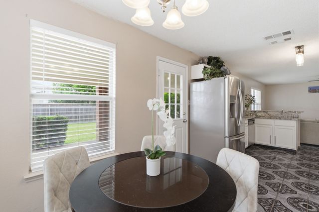 8173 Heritage Place Drive, Fort Worth, TX 76137