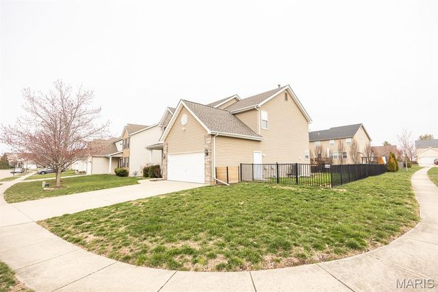 3020 Blackwood Drive, Belleville, IL 62221