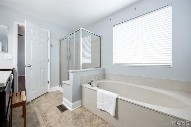 3020 Blackwood Drive, Belleville, IL 62221