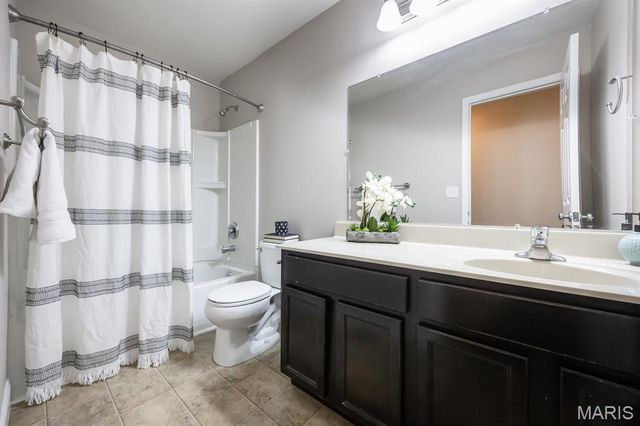 3020 Blackwood Drive, Belleville, IL 62221