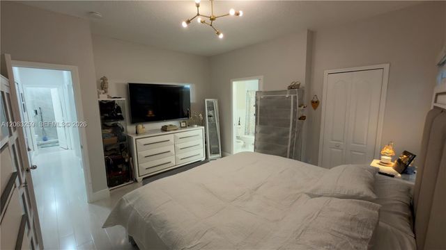 5765 SW 151st Ave, Miami, FL 33193