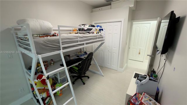 5765 SW 151st Ave, Miami, FL 33193