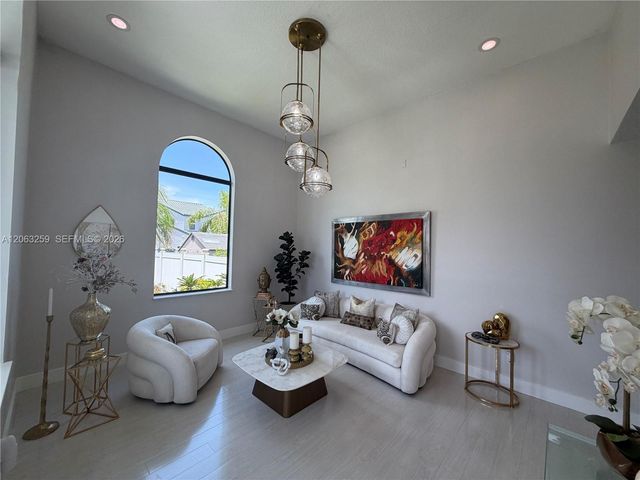 5765 SW 151st Ave, Miami, FL 33193
