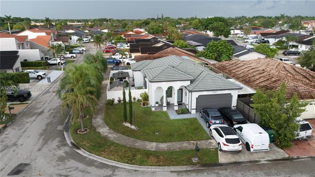 5765 SW 151st Ave, Miami, FL 33193