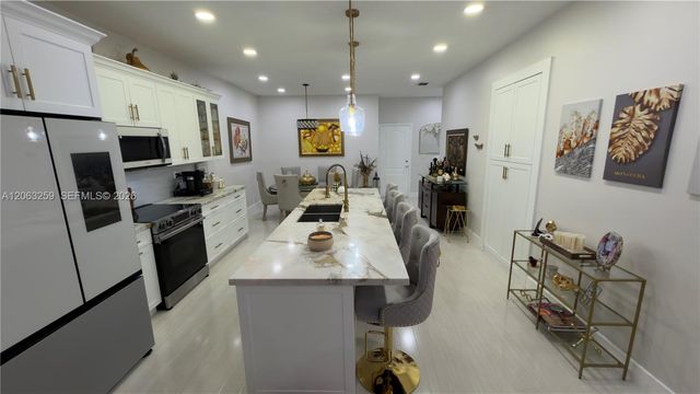 5765 SW 151st Ave, Miami, FL 33193