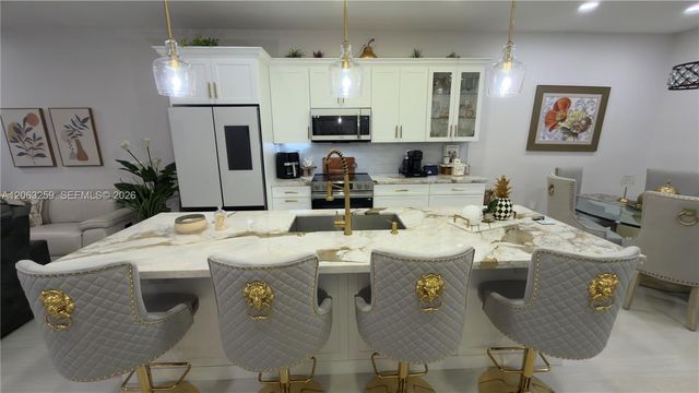 5765 SW 151st Ave, Miami, FL 33193