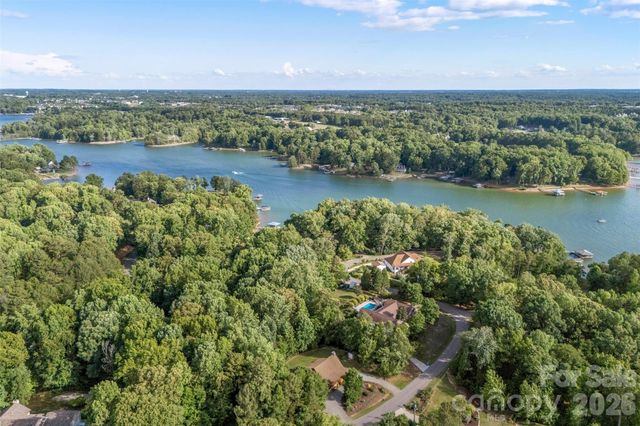 133 Folkstone Road, Mooresville, NC 28117