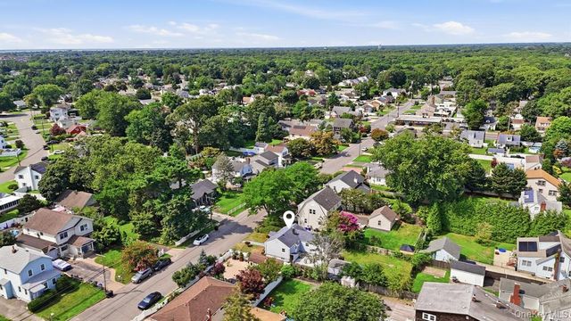 21 Independence Avenue, Babylon, NY 11702